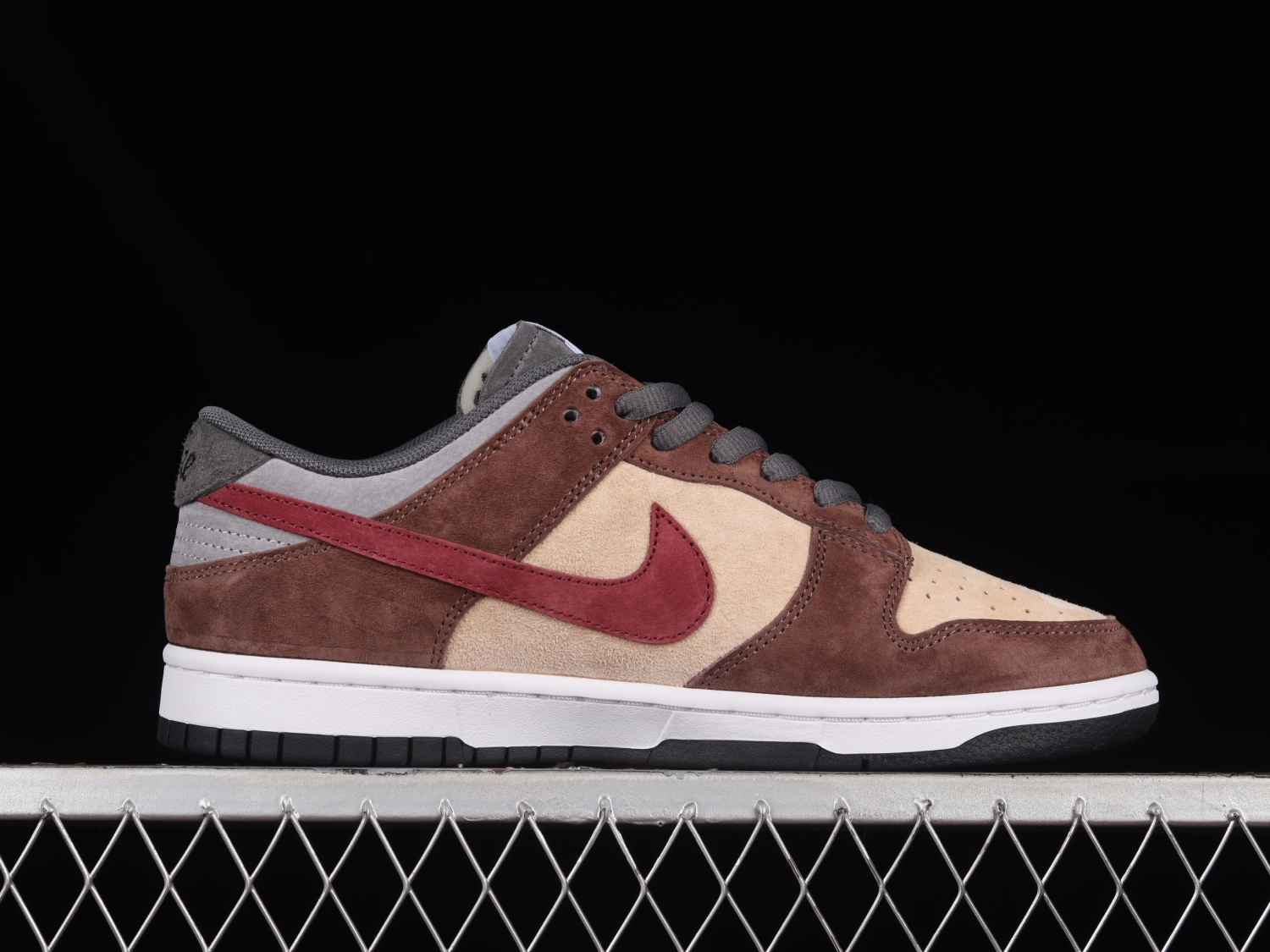 Otomo Katsuhiro x Nk SB Dunk Low  Steamboy OST  CV1026-053