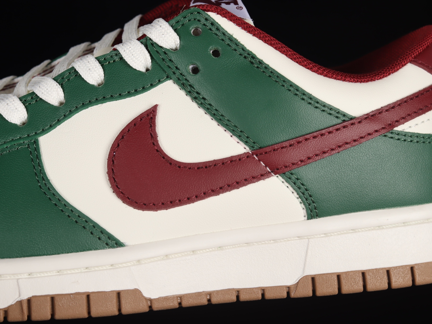 Nike Dunk Low Gorge Green FB7160-161