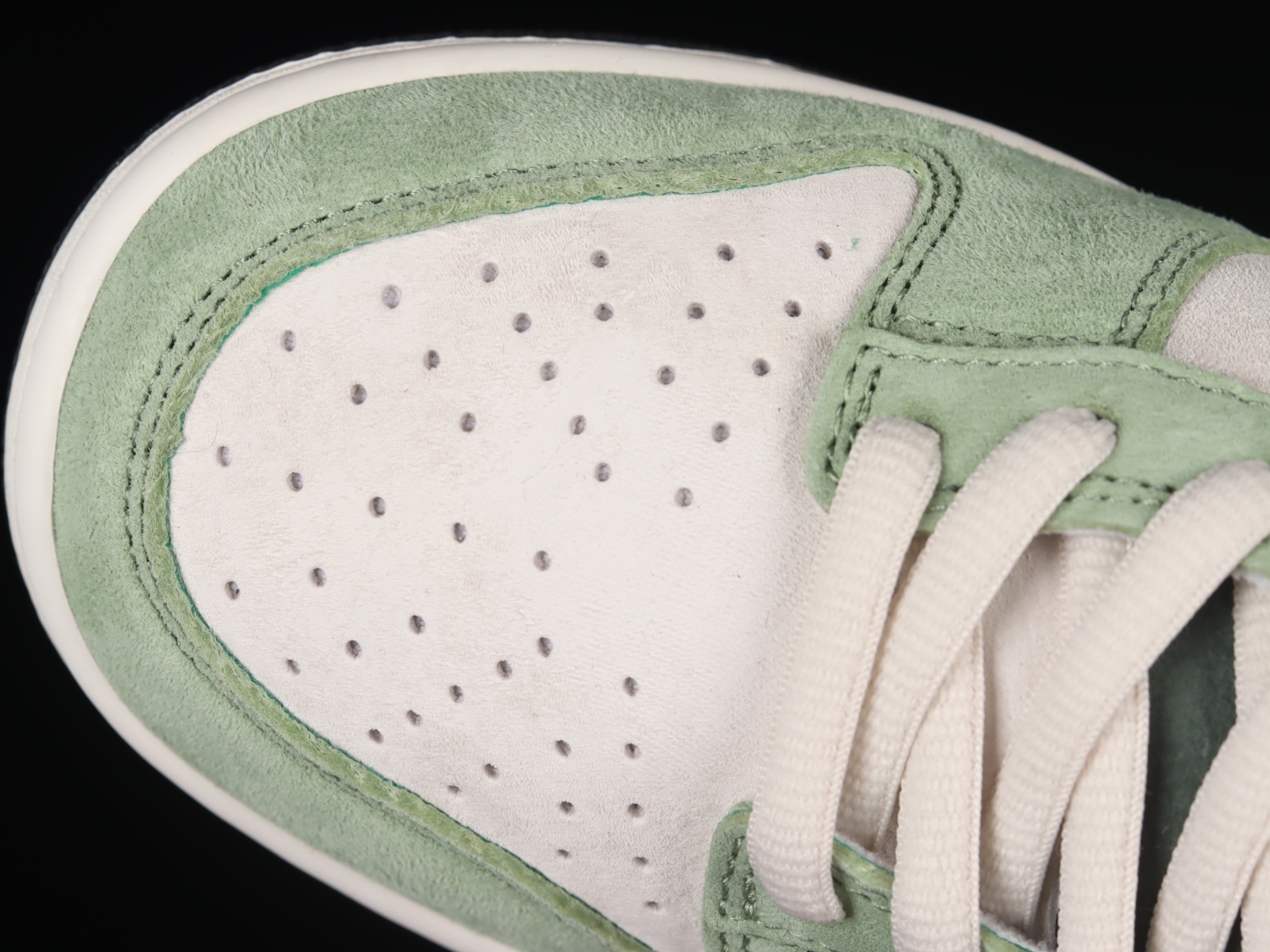 Nike SB Dunk Low Playstatlon Green White Black CU1726-777