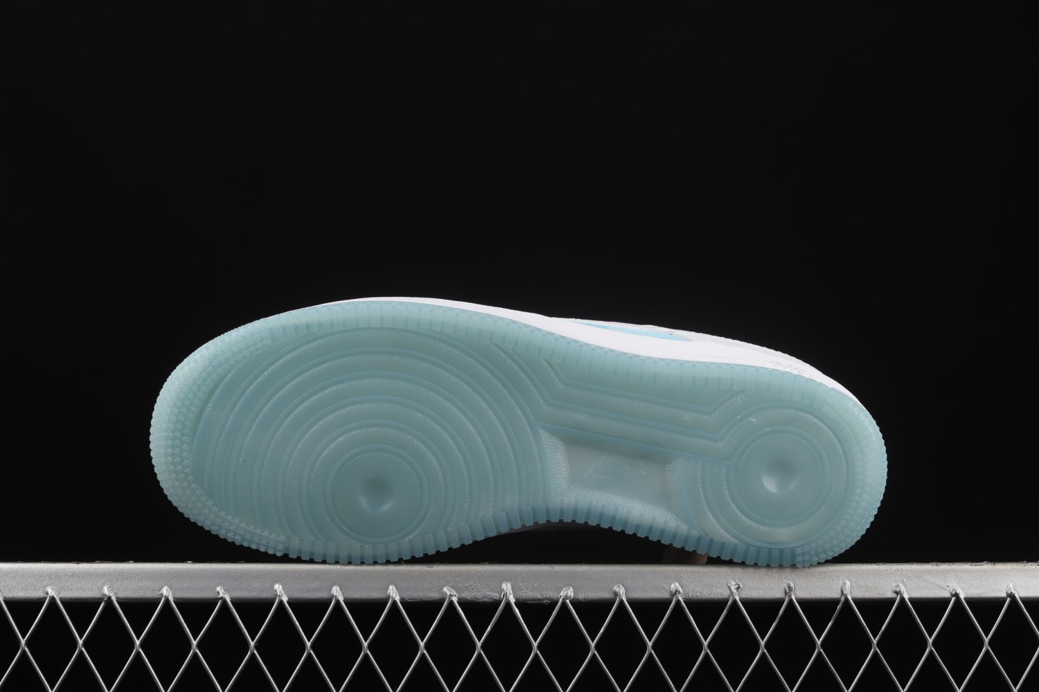 Nike Air Force 1 07 Low White Light Blue AA7687-400