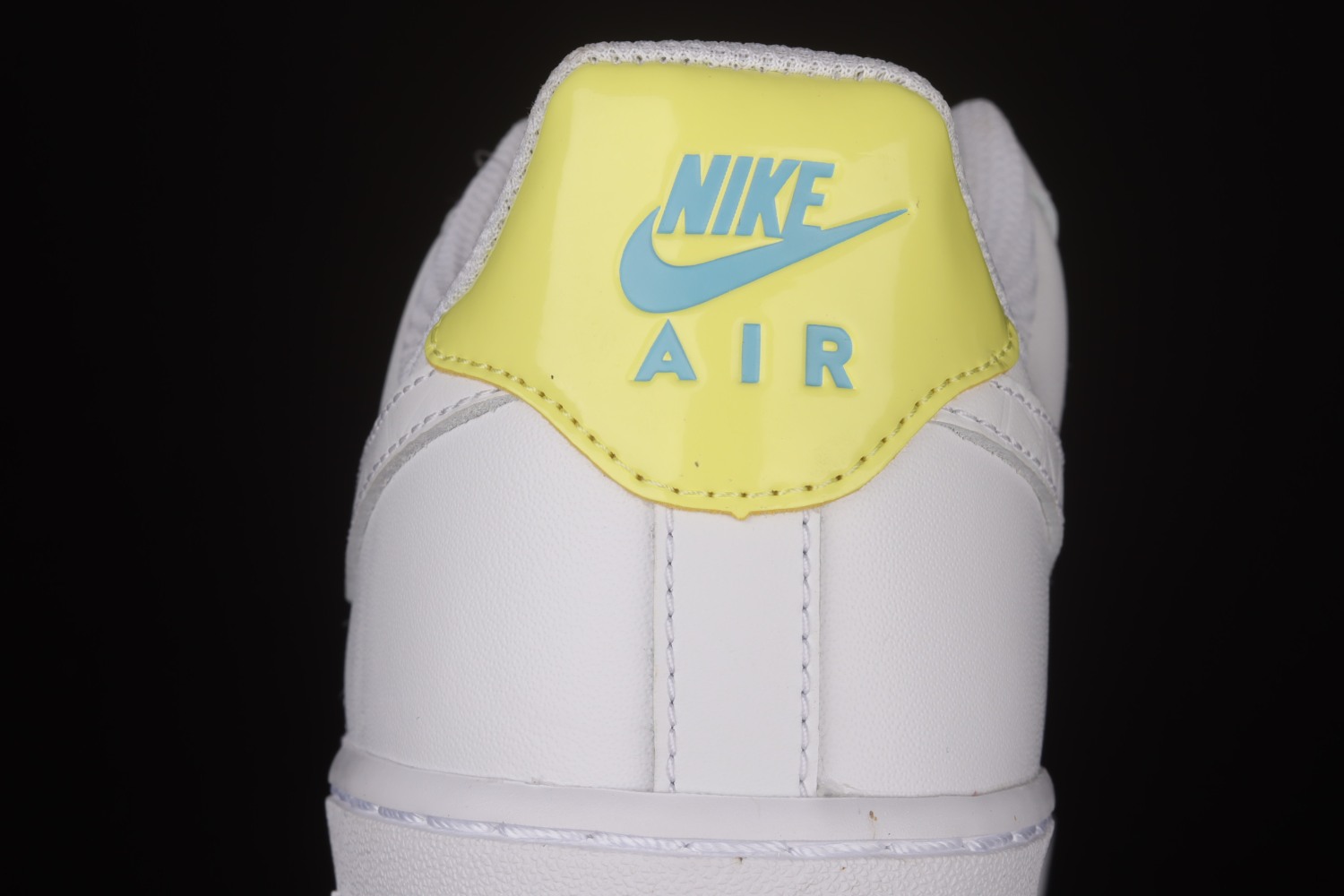 Nike Air Force 1 07 Low White Light Blue AA7687-400