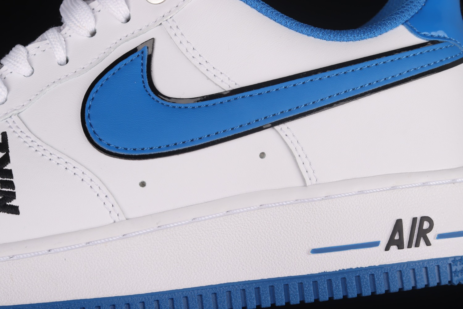 Nike Air Force 1 Low 
