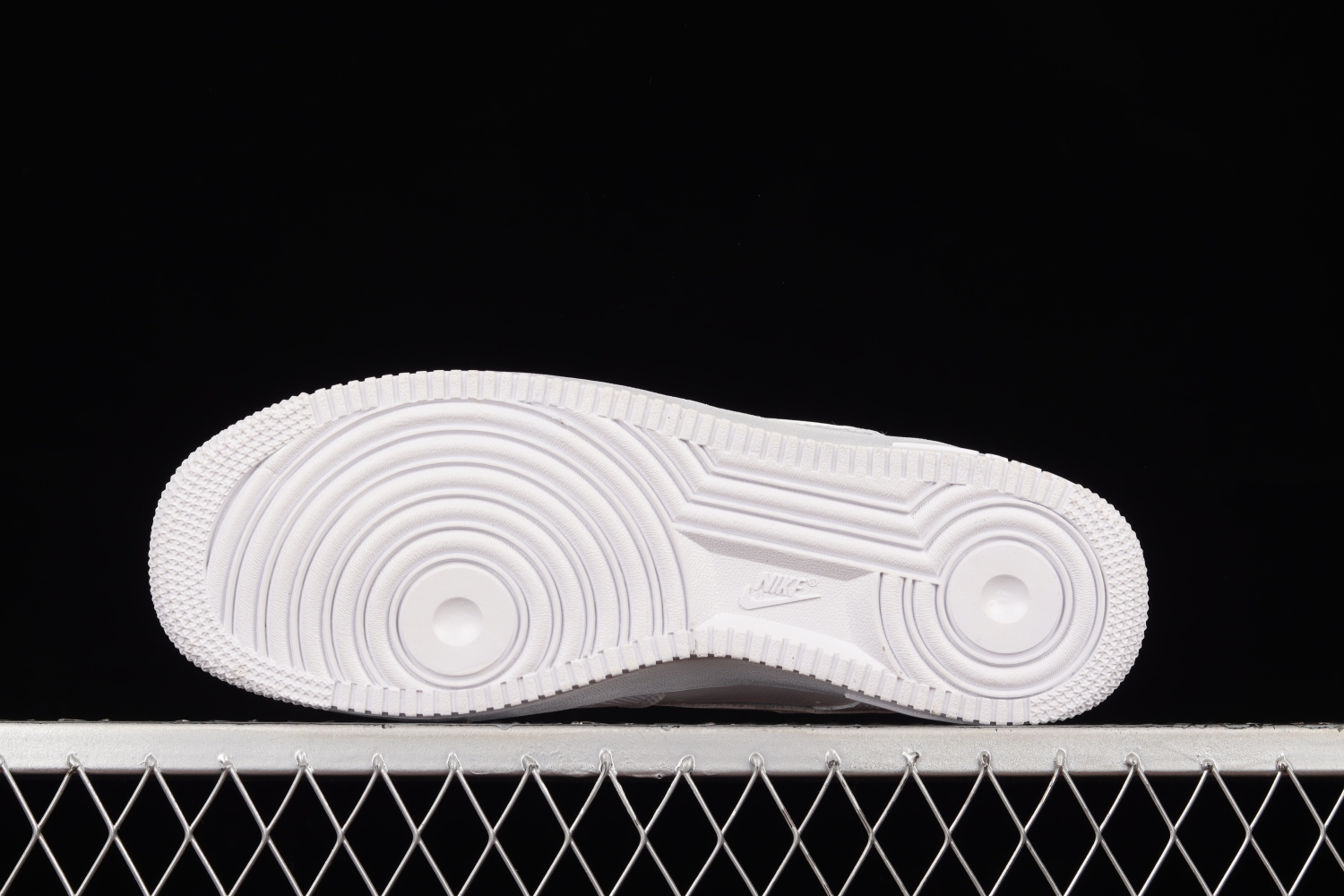 Nike Air Force 1 Goddess of Victory (W) DM9461-100