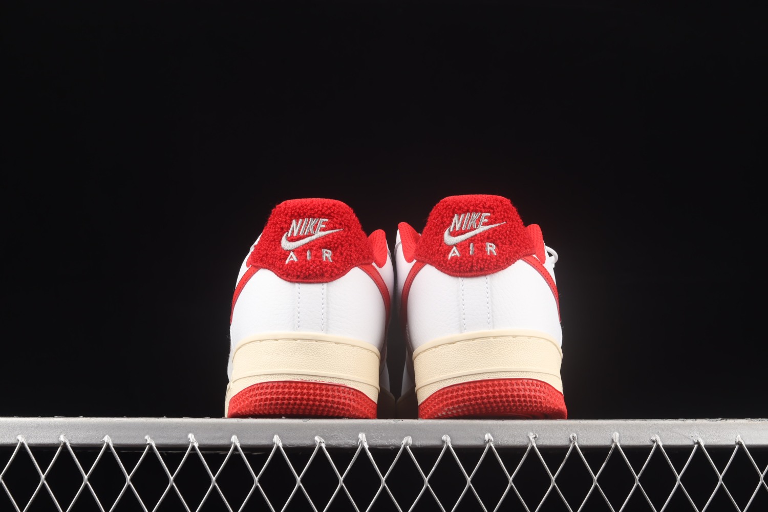 Nike Air Force 1 Low 