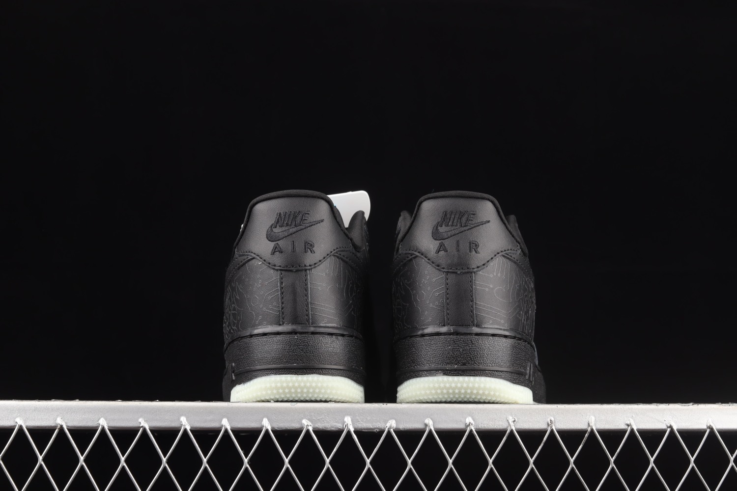 Nike Air Force 1 Low Computer Chip Space Jam DH5354-001