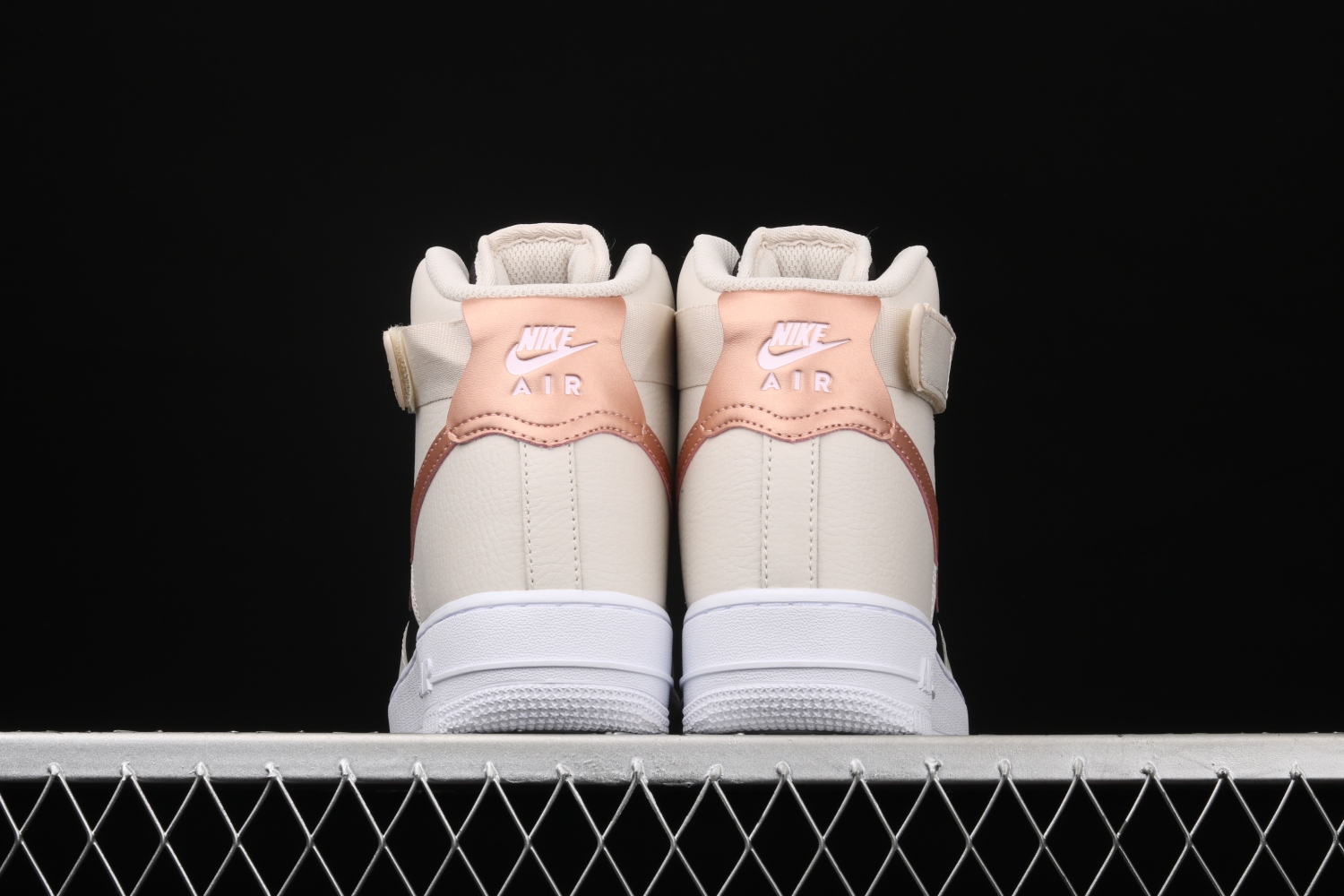 Nike Air Force 1 High Light Wood Brown (W)  DB5080-100