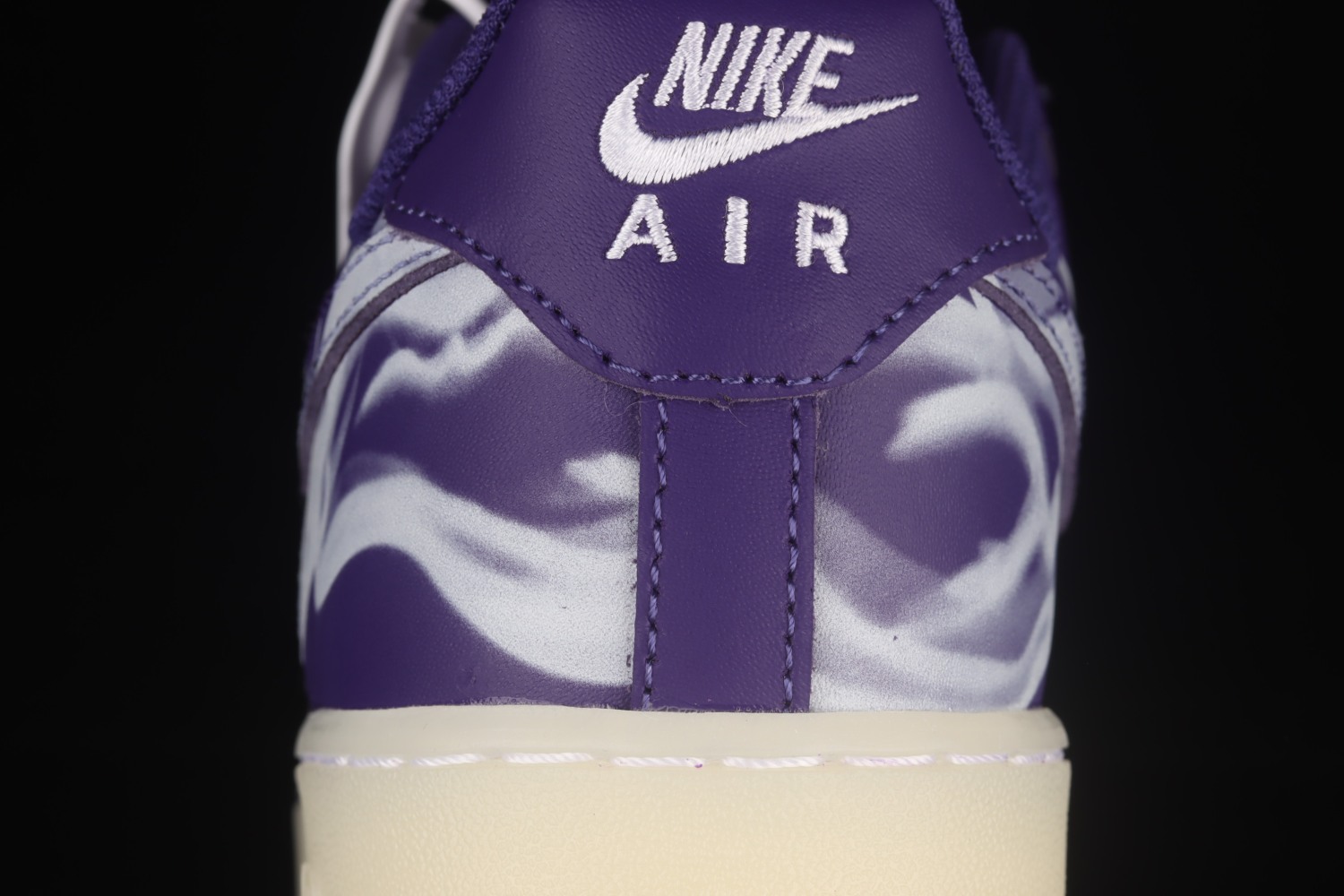 Nike Air Force 1 Low 