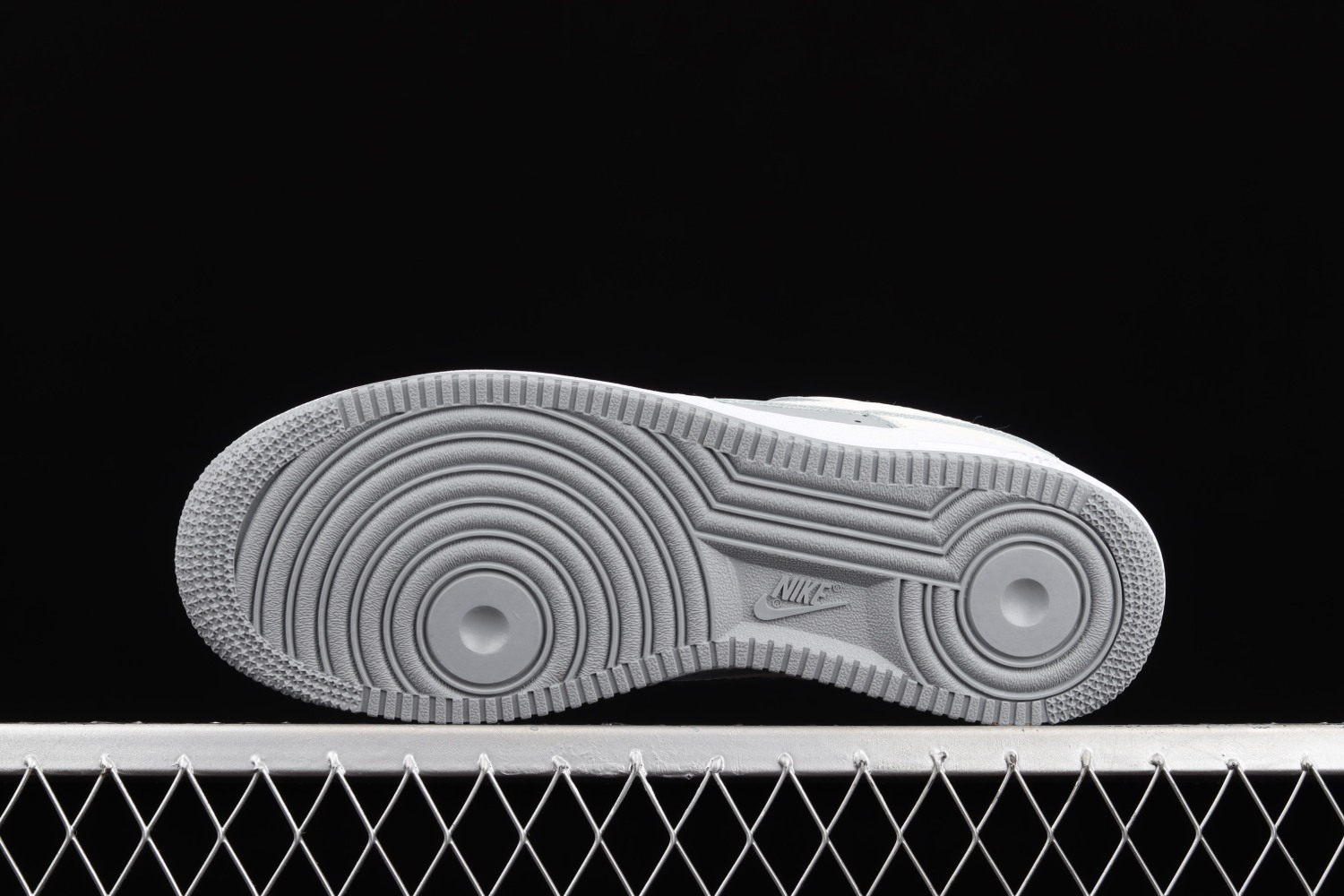 Nike Air Force 1 07 White Wolf Grey BV6088-301