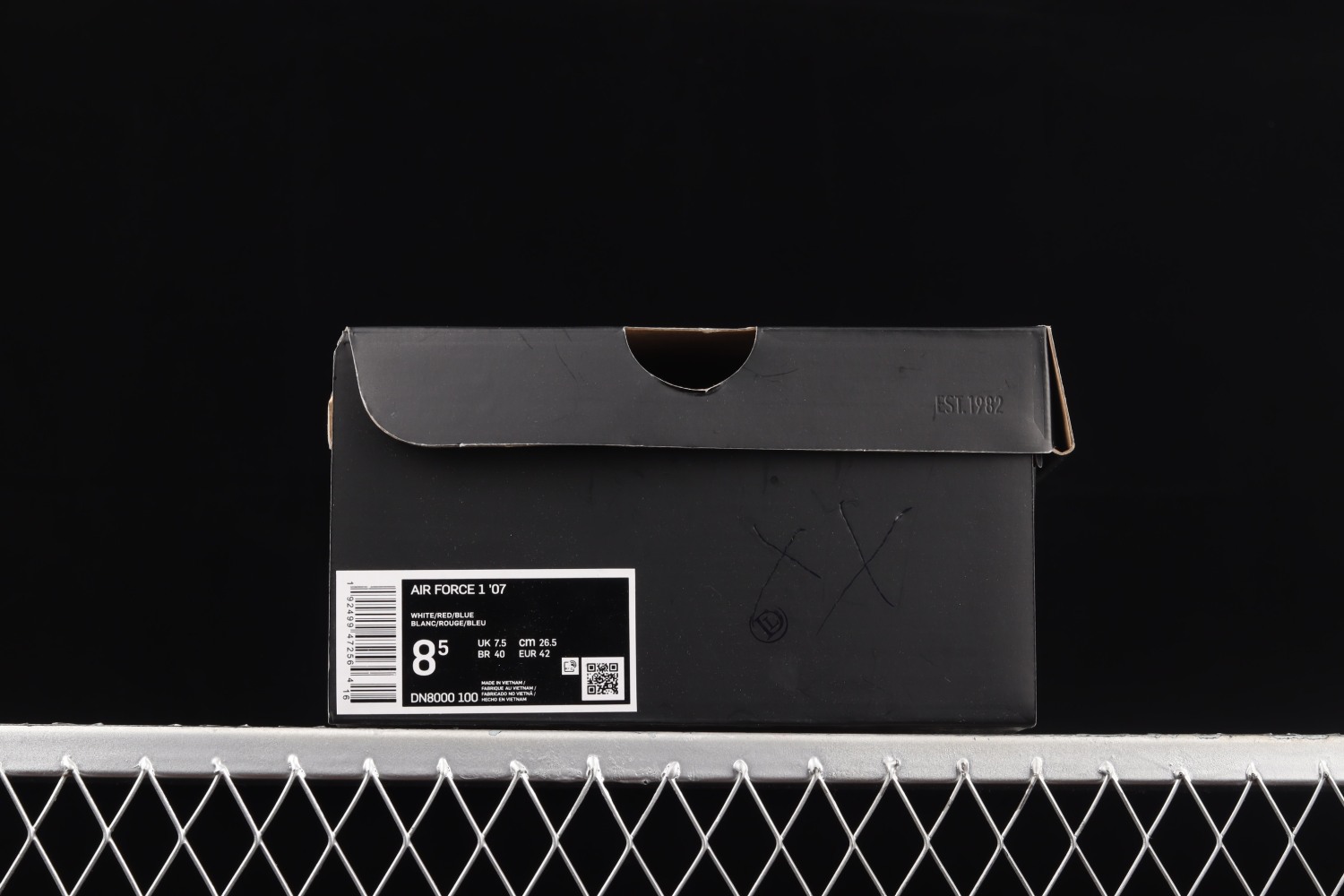 Nike Air Force 1 LV8 DN8000-100