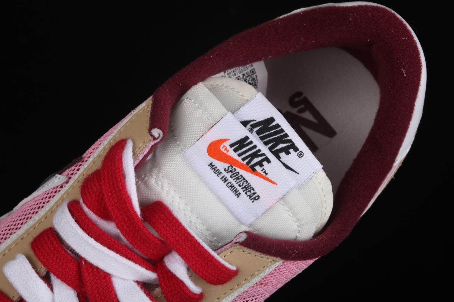Sacai x Nike Lawaffle White Grey Light Pink BV0073-700