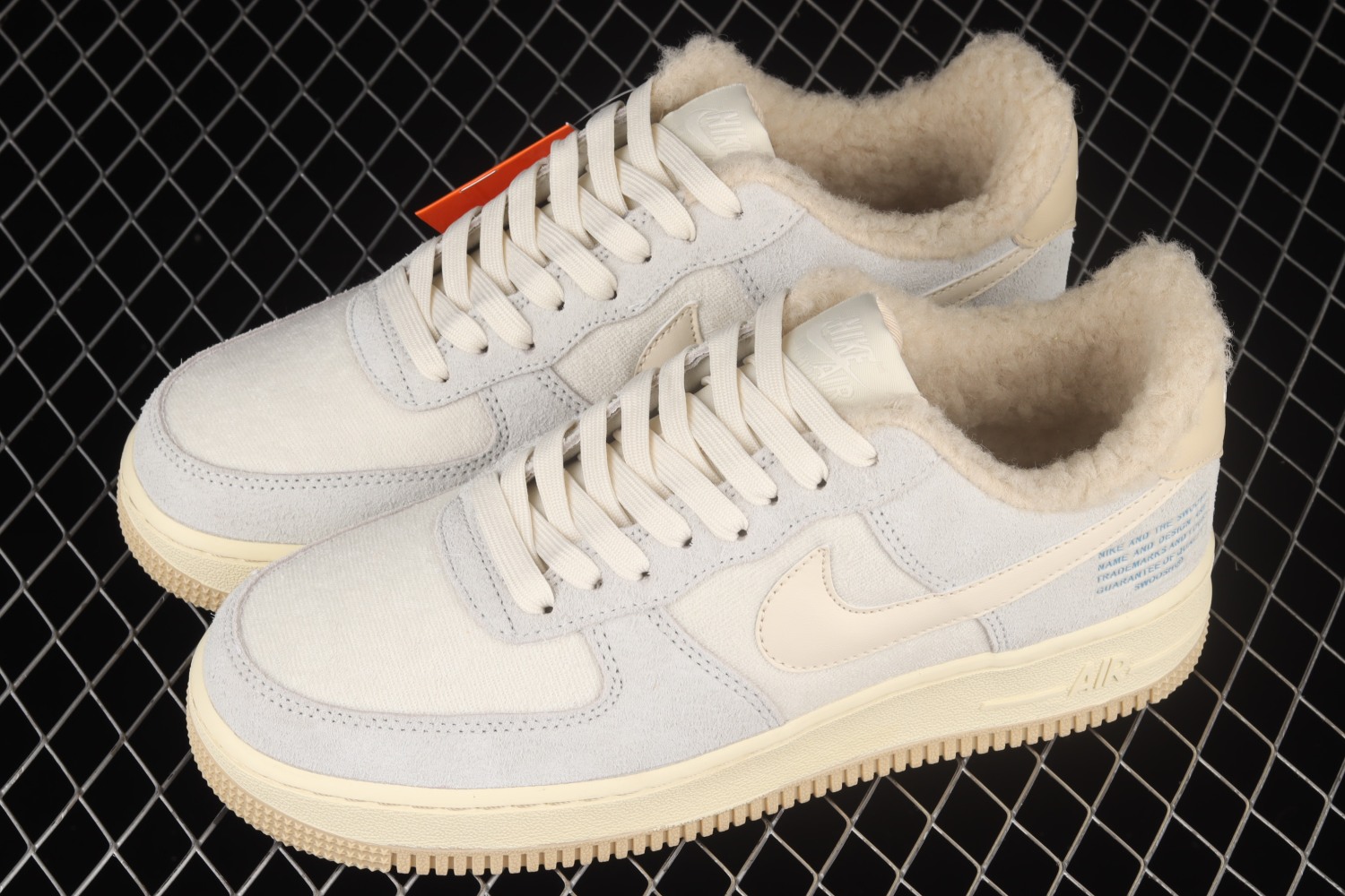 Nike Air Force 1 Low 