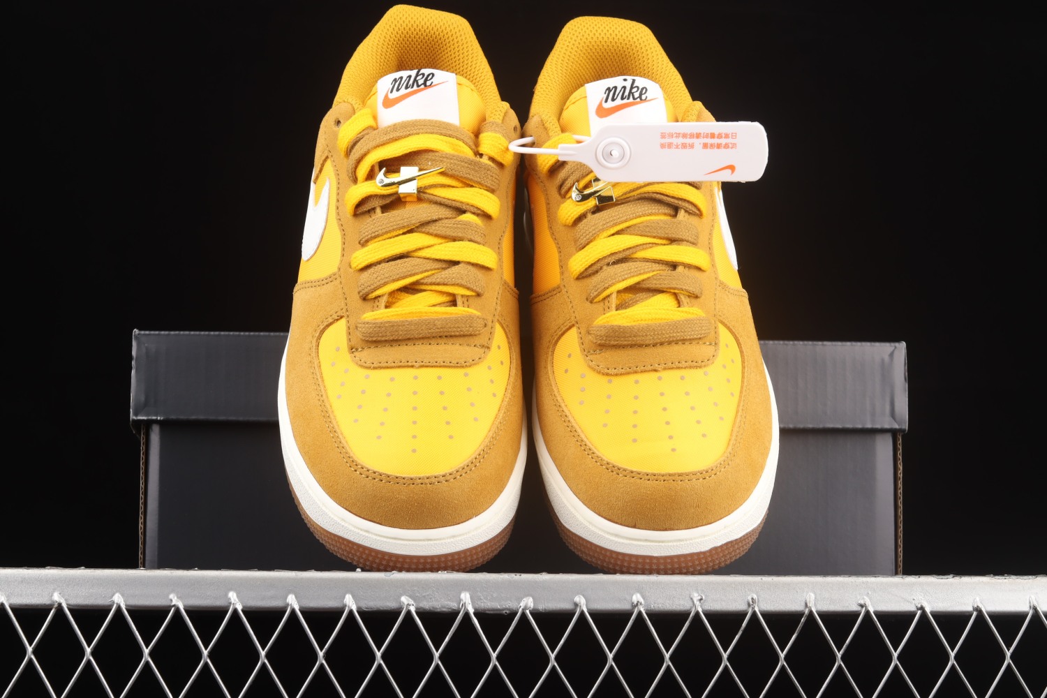 Nike Air Force 1 Low 
