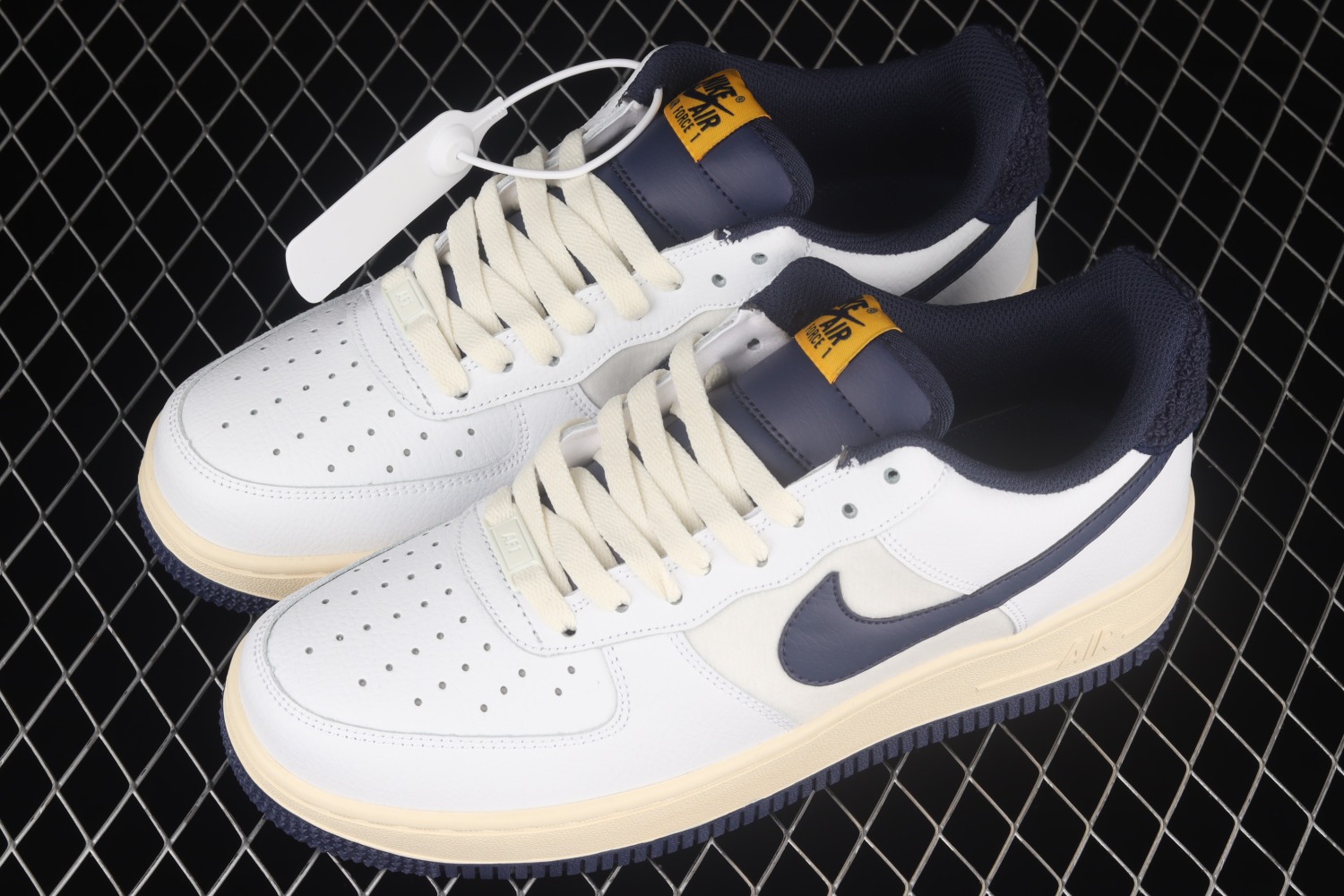 Nike Air Force 1 Low 