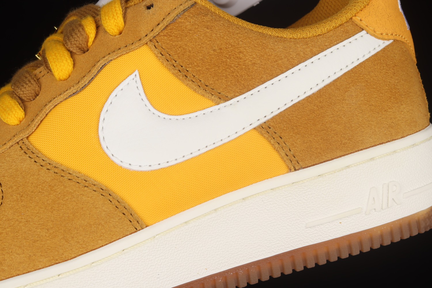 Nike Air Force 1 Low 
