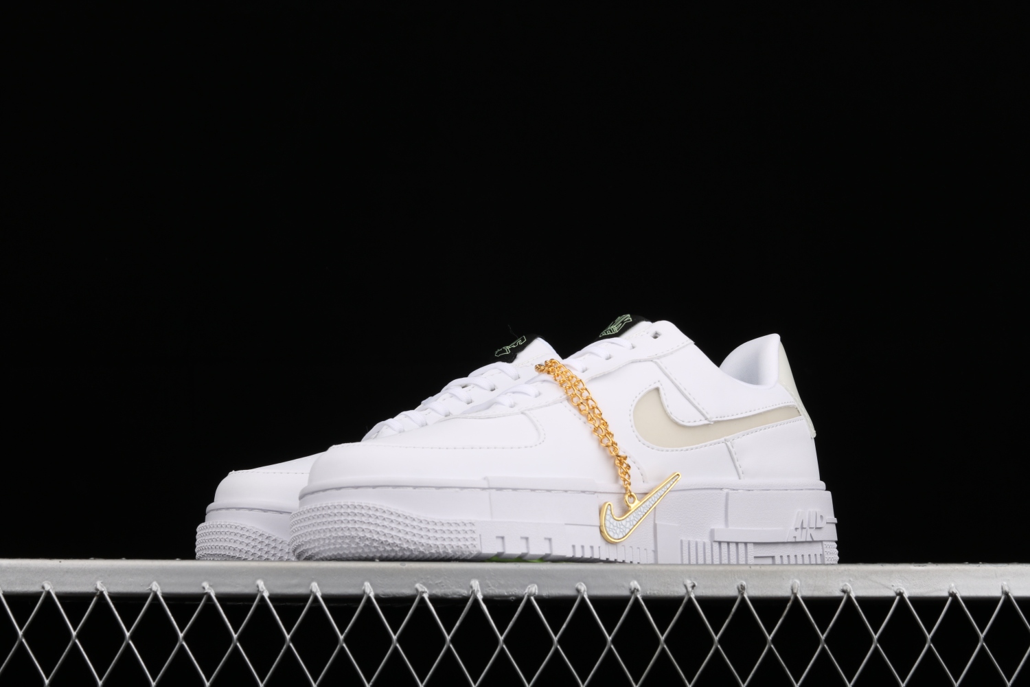 Nike Air Force 1 Low 