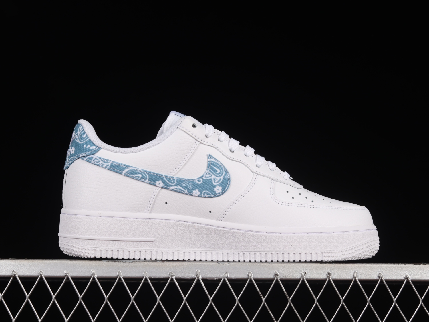 Nike Air Force 1 Low 