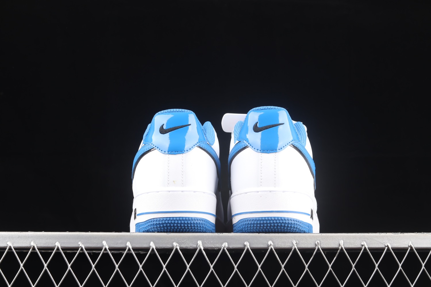 Nike Air Force 1 Low 