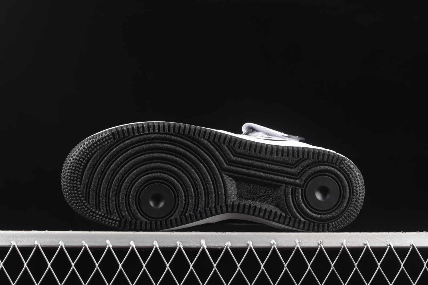 Nike Air Force 1 07 Mid YH2293-033