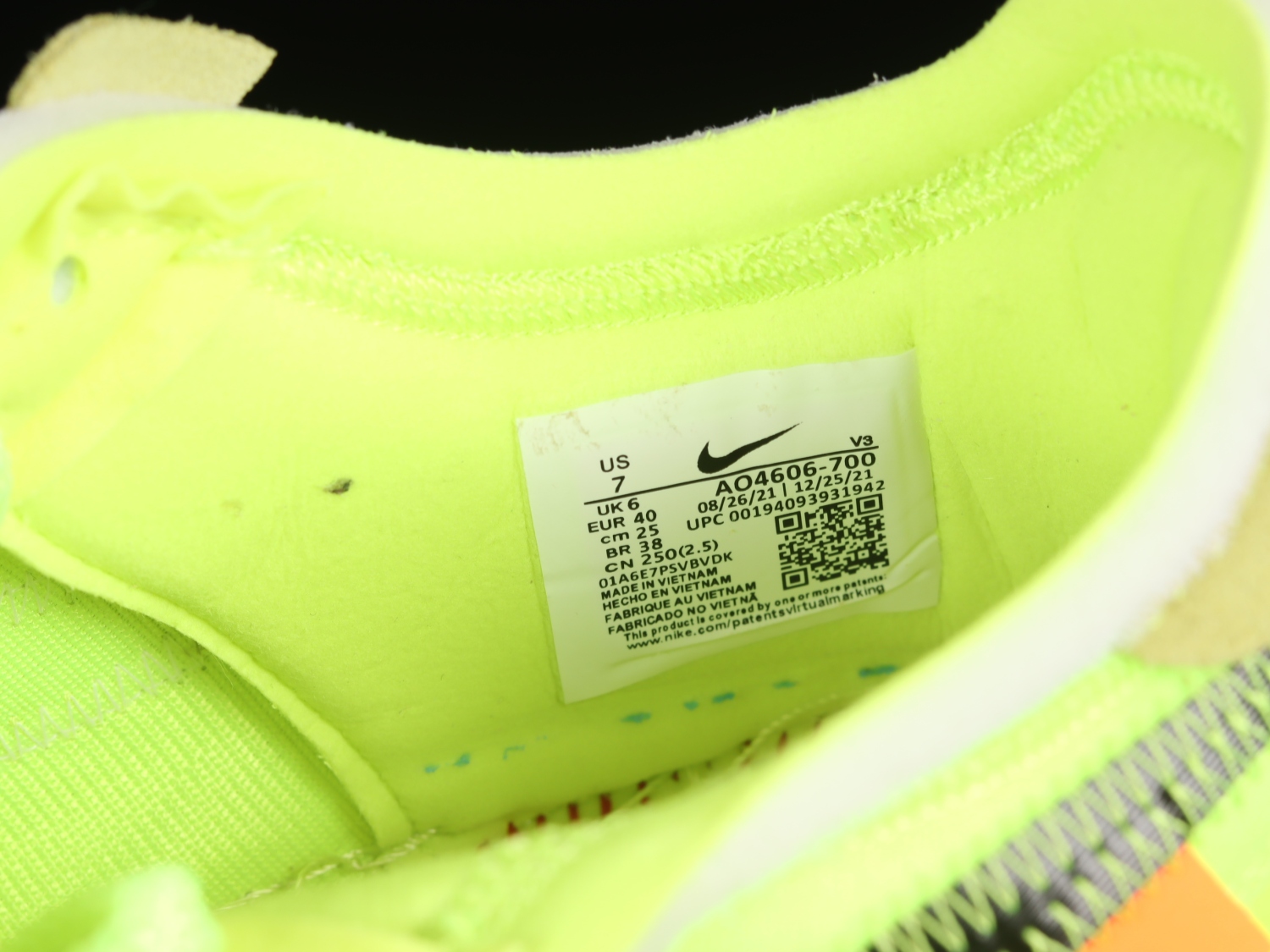 Nike Air Force 1 Low Off-White Volt AO4606-700