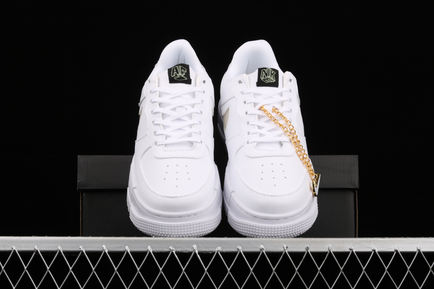 Nike Air Force 1 Low 