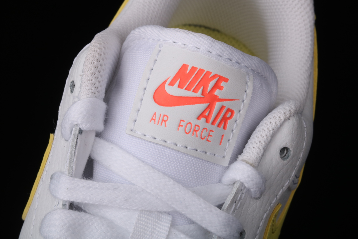 Nike Air Force 1 Low 