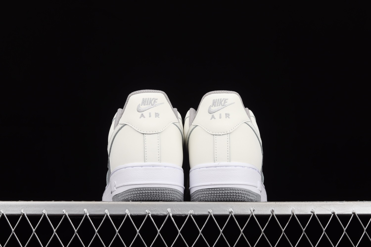 Nike Air Force 1 07 White Wolf Grey BV6088-301
