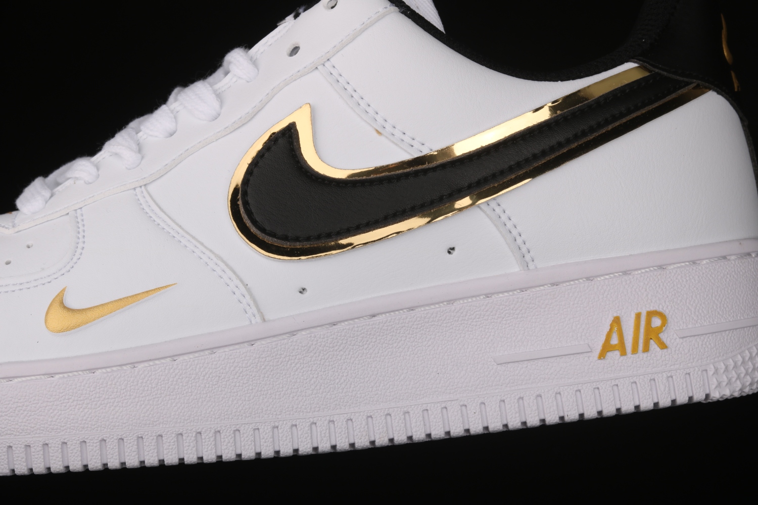 Nike Air Force 1 Low 