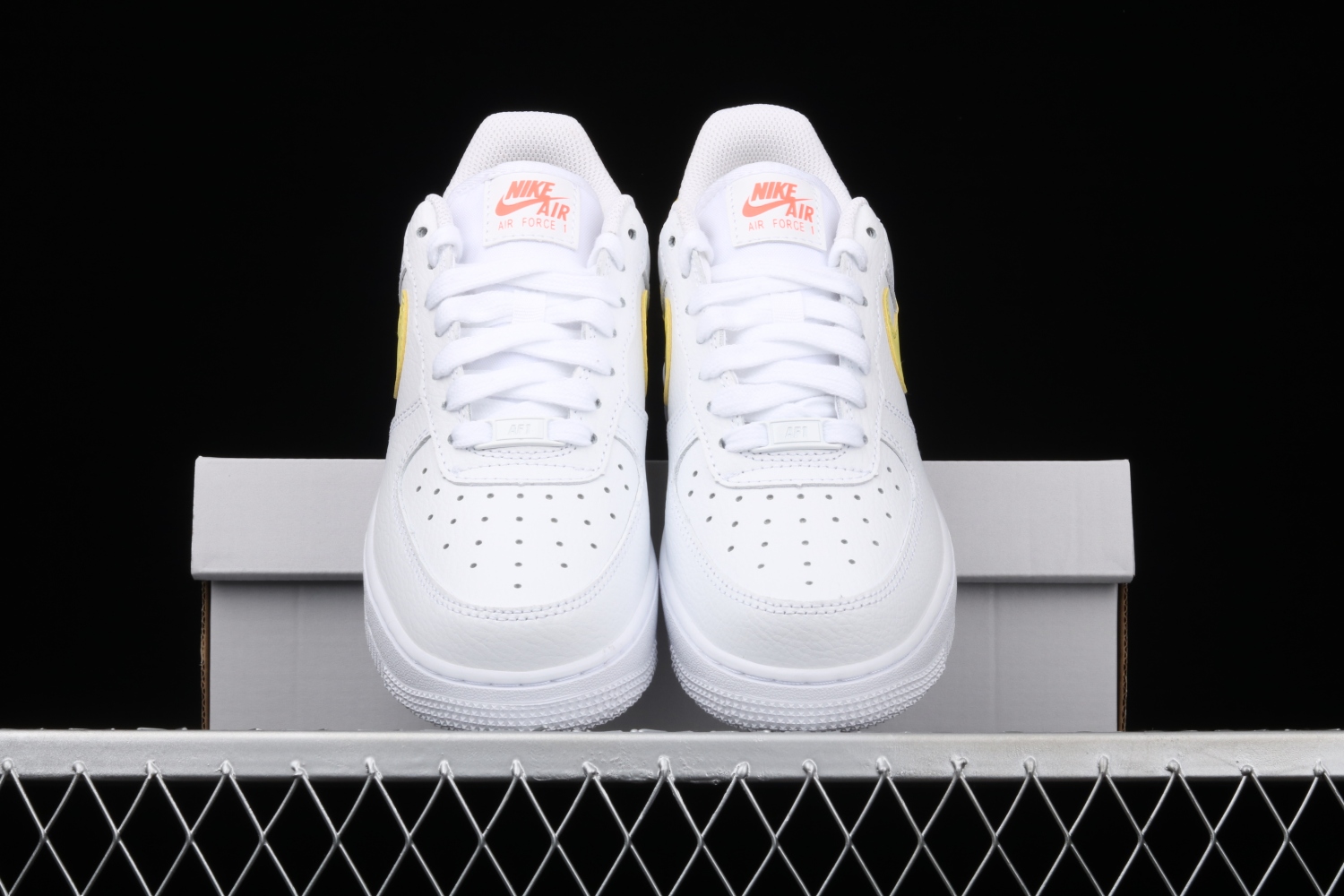 Nike Air Force 1 Low 