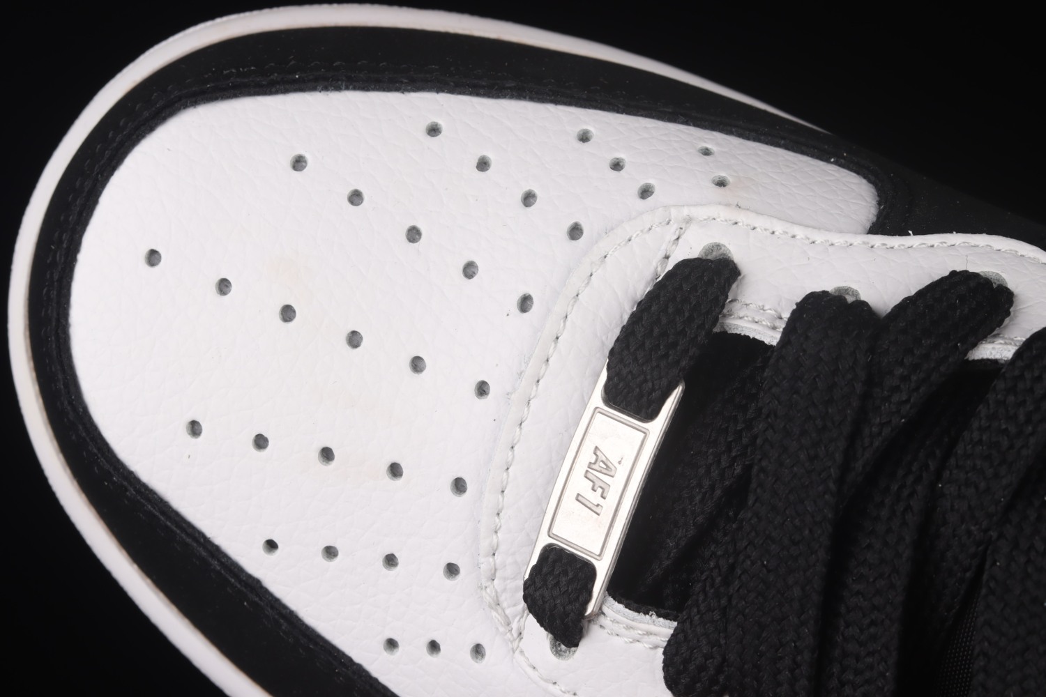 Nike Air Force 1 07 Mid YH2293-033