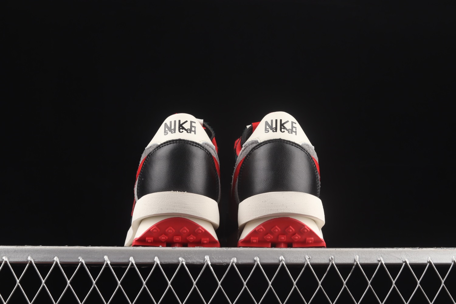 Nike LD Waffle sacai Undercover Midnight Spruce University Red DJ4877-300