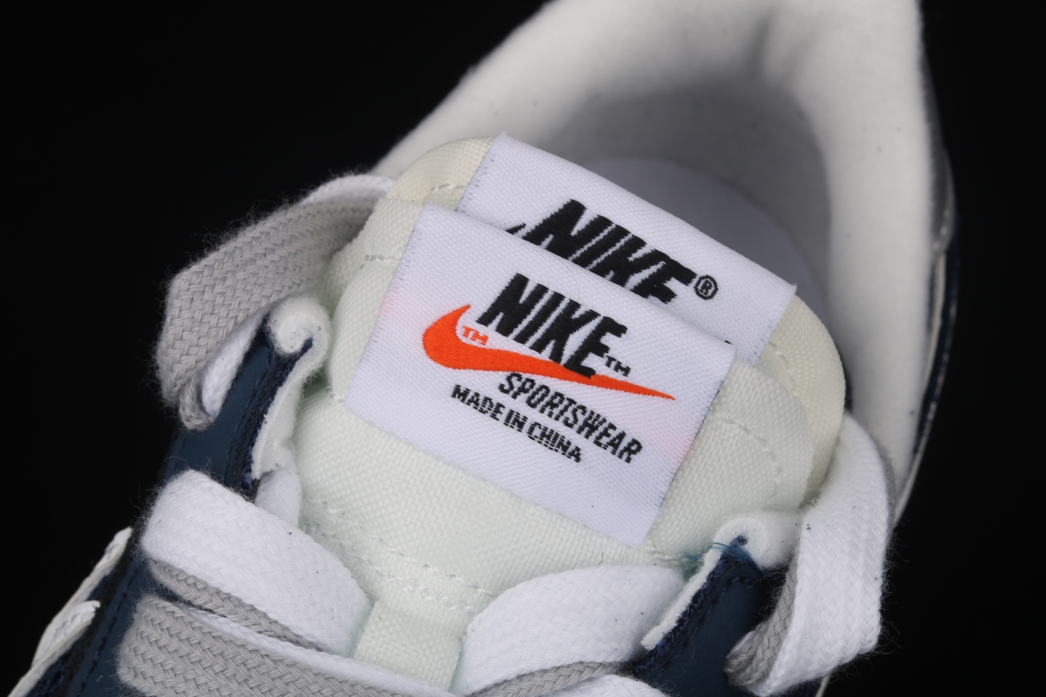 Sacai x Nike LVD Waffle BV0073-008