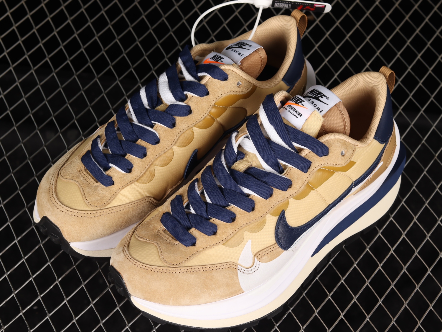 Nike Vaporwaffle sacai Sesame Blue Void DD1875-200