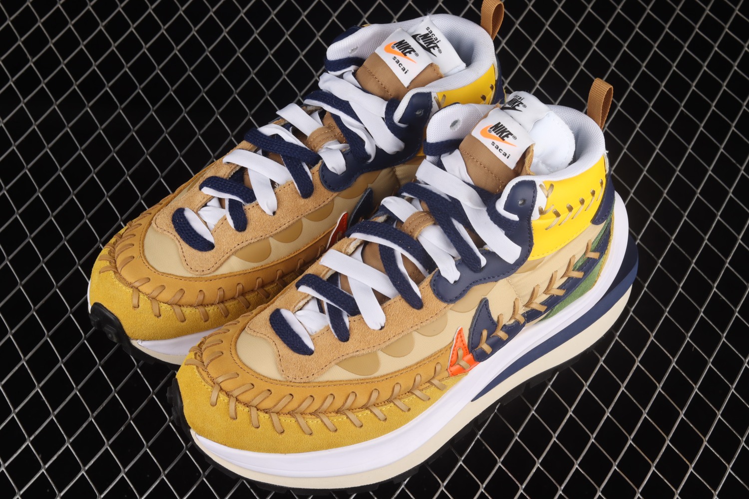 Nike Vaporwaffle sacai Jean Paul Gaultier Sesame Blue DH9186-200