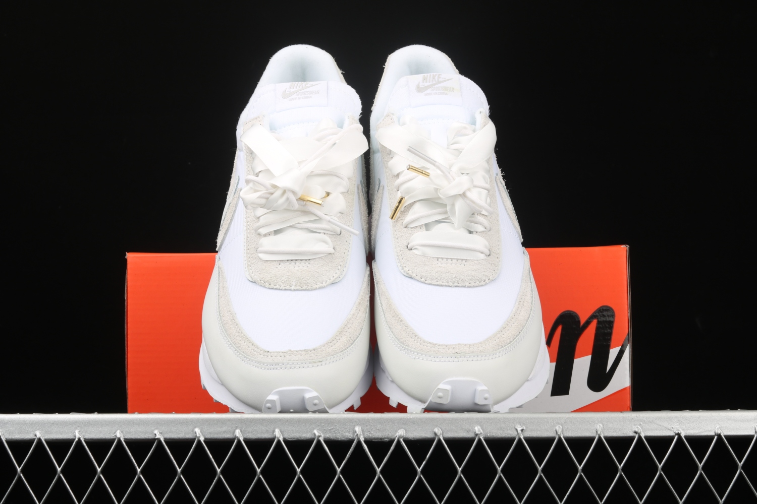 Nike LD Waffle sacai White Nylon BV0073-101