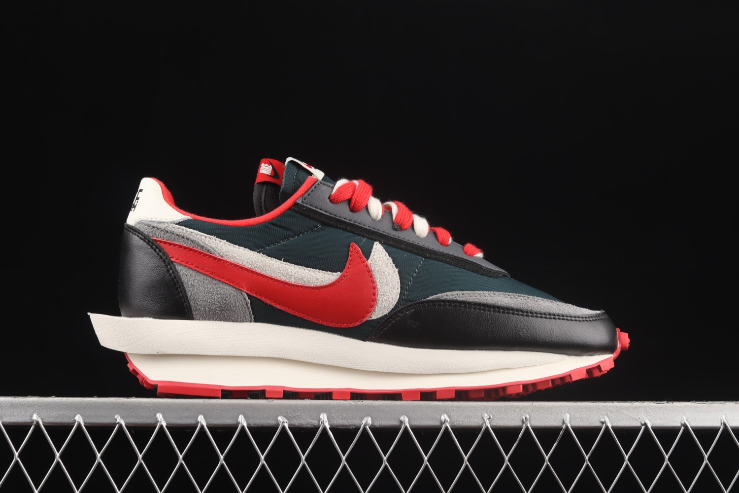 Nike LD Waffle sacai Undercover Midnight Spruce University Red DJ4877-300