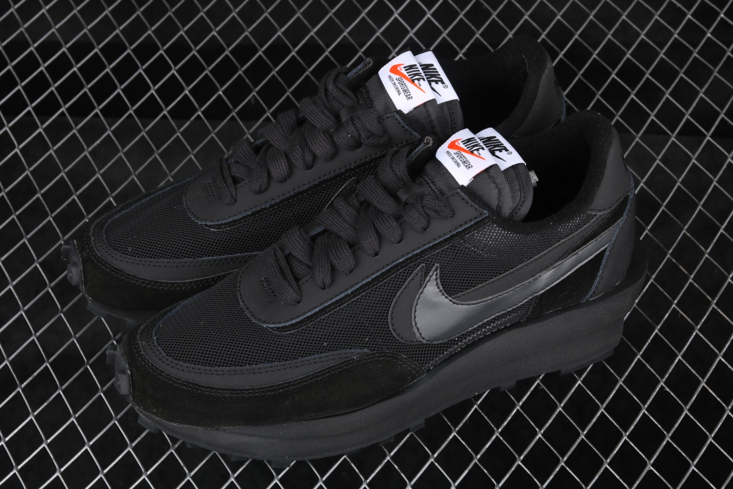 Nike LD Waffle sacai Black Nylon BV0073-002