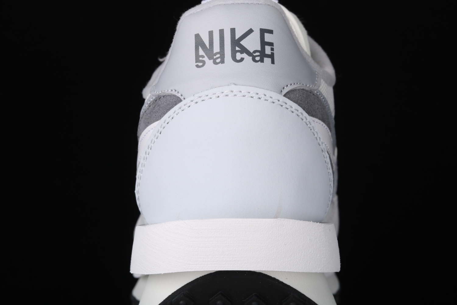 Nike LD Waffle sacai Summit White BV0073-100