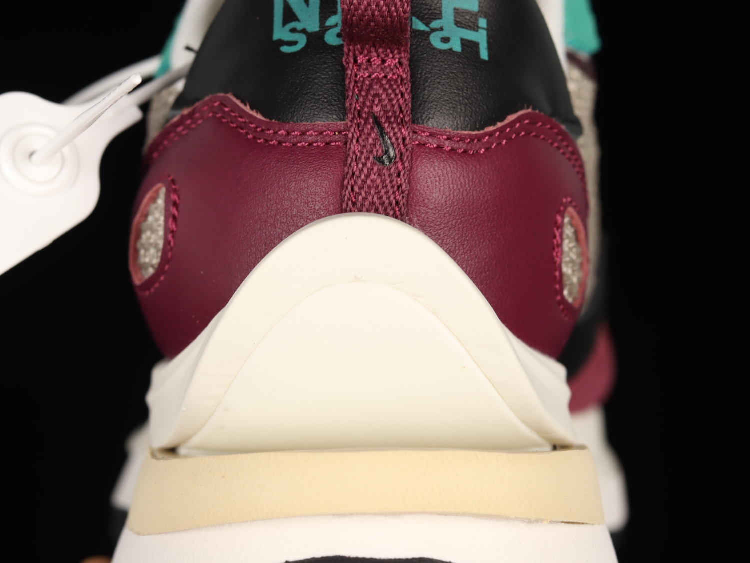 Sacai X Nike Ldwaffle Sacal Wine Red Green White DD3035-200