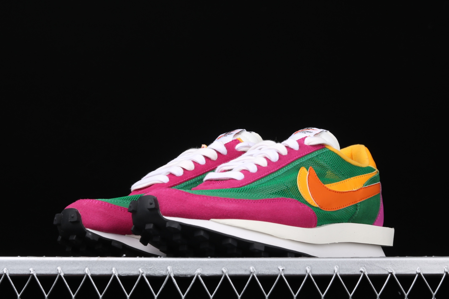 Nike LD Waffle sacai Pine Green BV0073-301