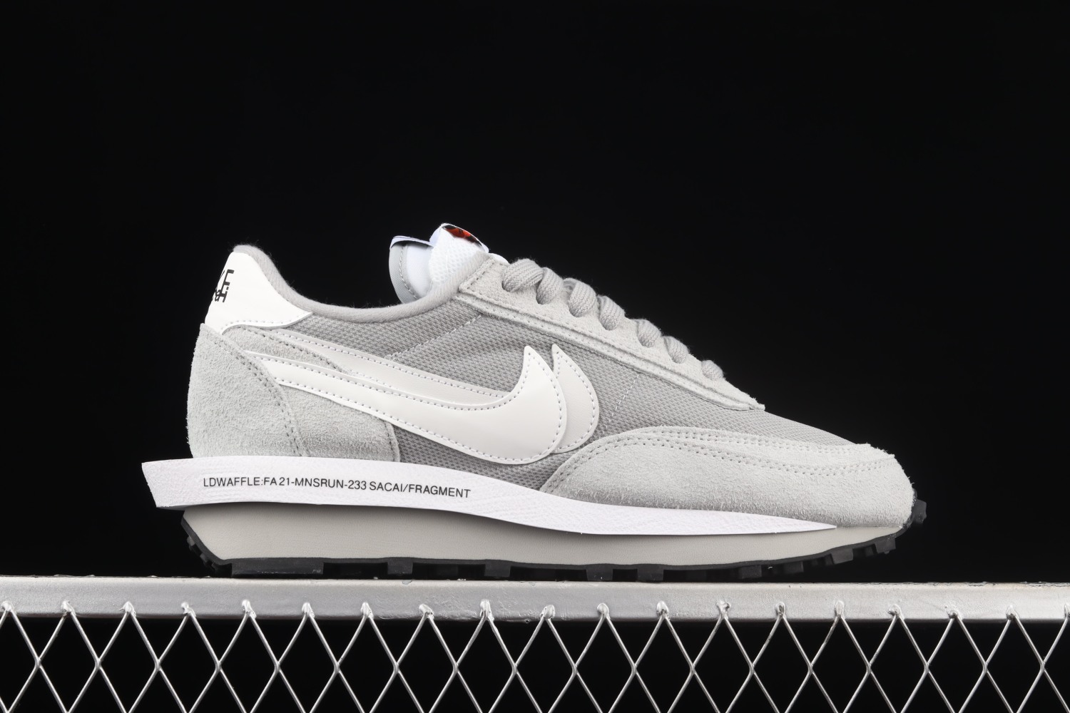Nike LD Waffle SF sacai Fragment Grey DH2684-001