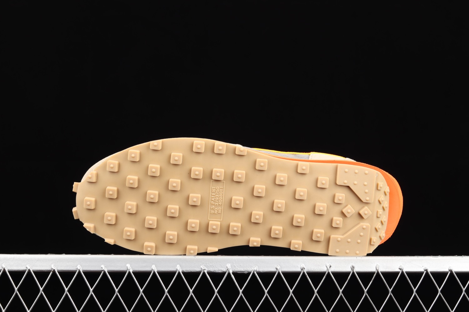 Nike LDWaffle CLOT sacai Net Orange Blaze  DH1347-100