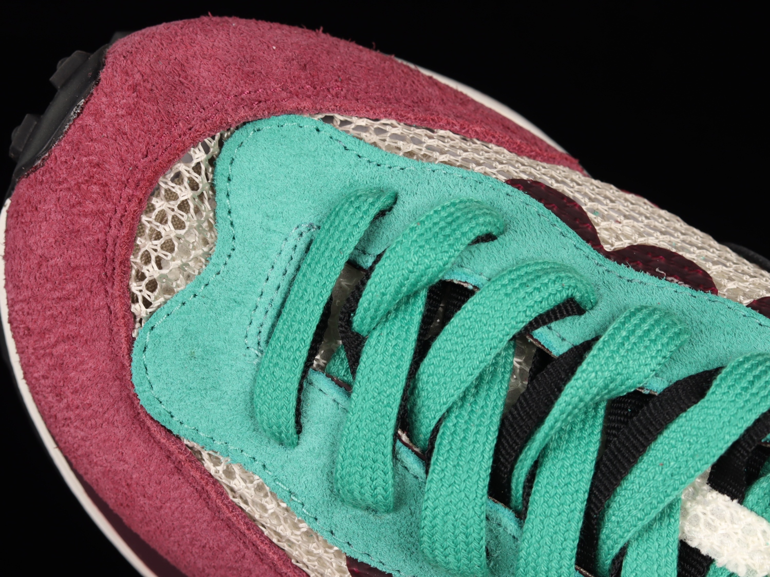 Sacai X Nike Ldwaffle Sacal Wine Red Green White DD3035-200