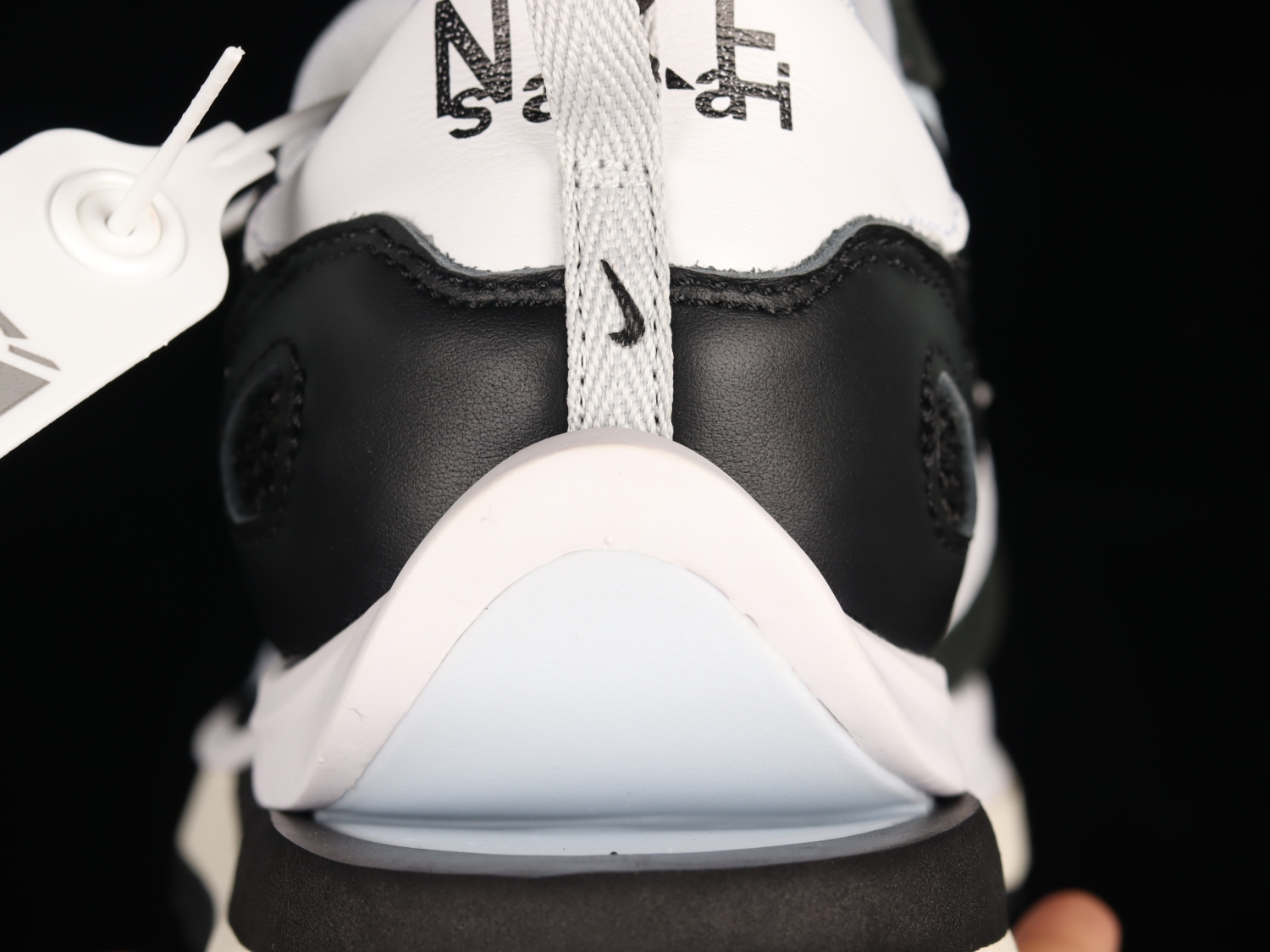 Nike Vaporwaffle sacai Black White CV1363-001