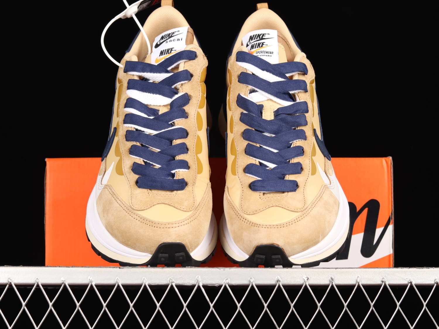 Nike Vaporwaffle sacai Sesame Blue Void DD1875-200