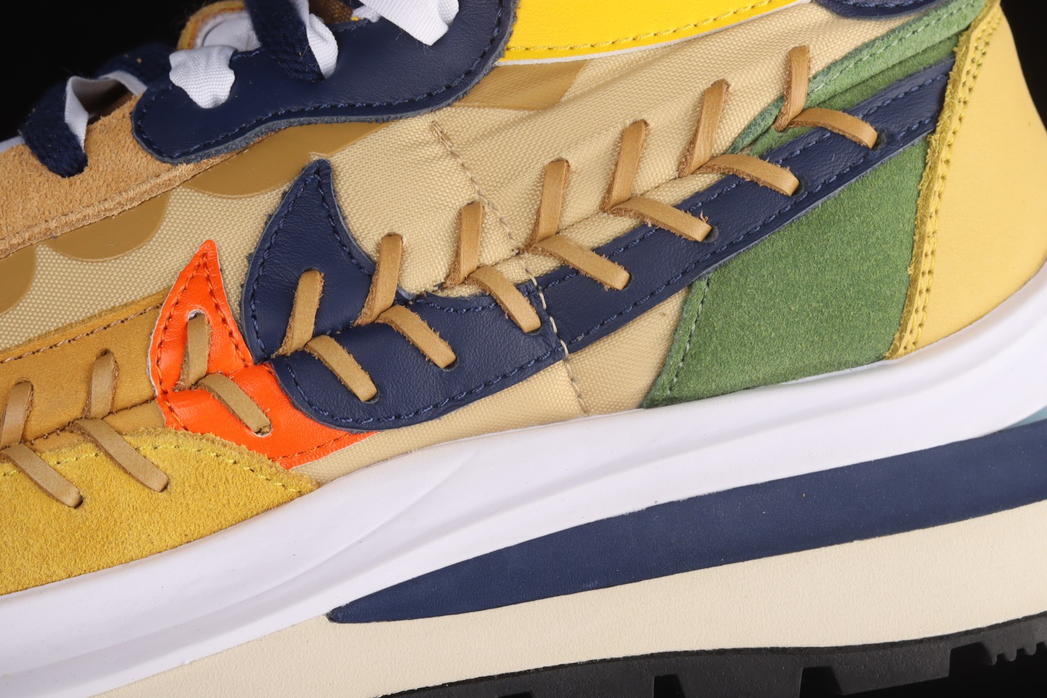 Nike Vaporwaffle sacai Jean Paul Gaultier Sesame Blue DH9186-200