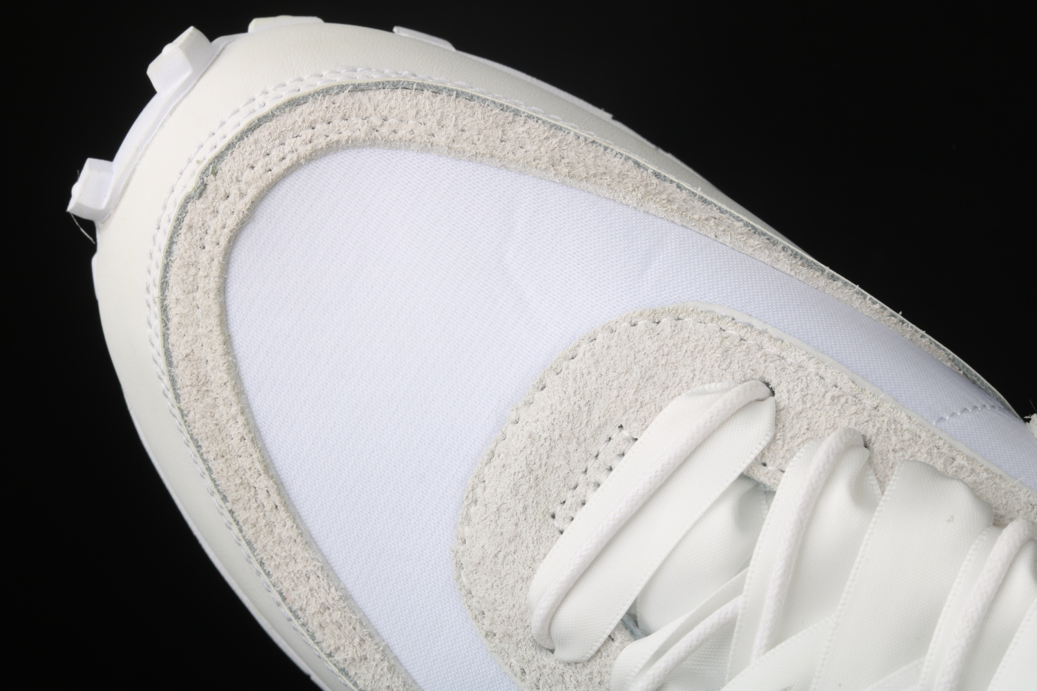 Nike LD Waffle sacai White Nylon BV0073-101