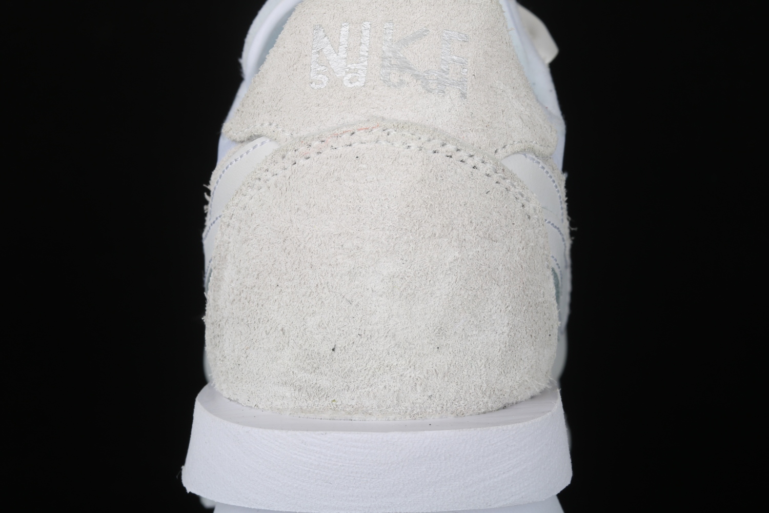 Nike LD Waffle sacai White Nylon BV0073-101