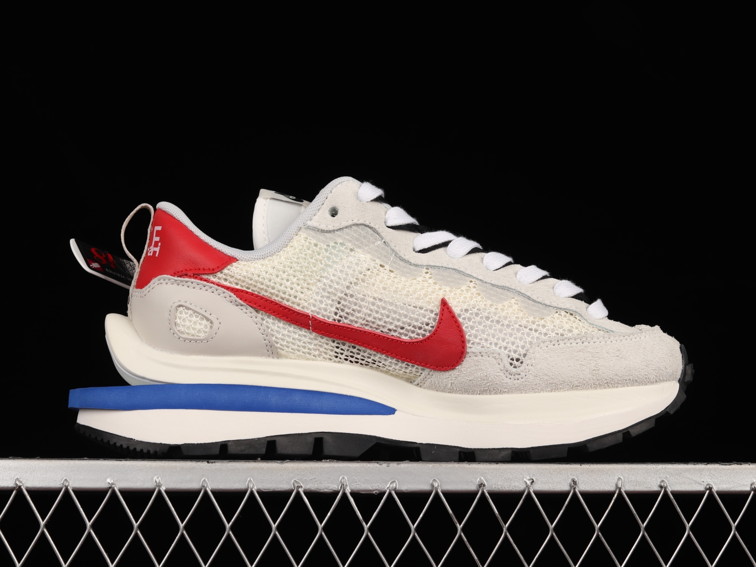 Nike Vaporwaffle sacai Sport Fuchsia Game Royal CV1363-100