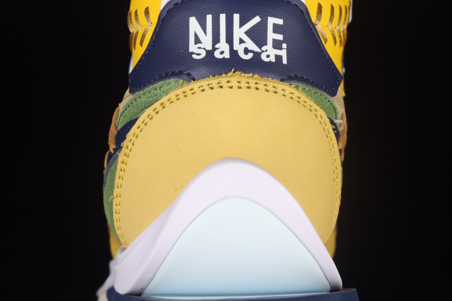 Nike Vaporwaffle sacai Jean Paul Gaultier Sesame Blue DH9186-200