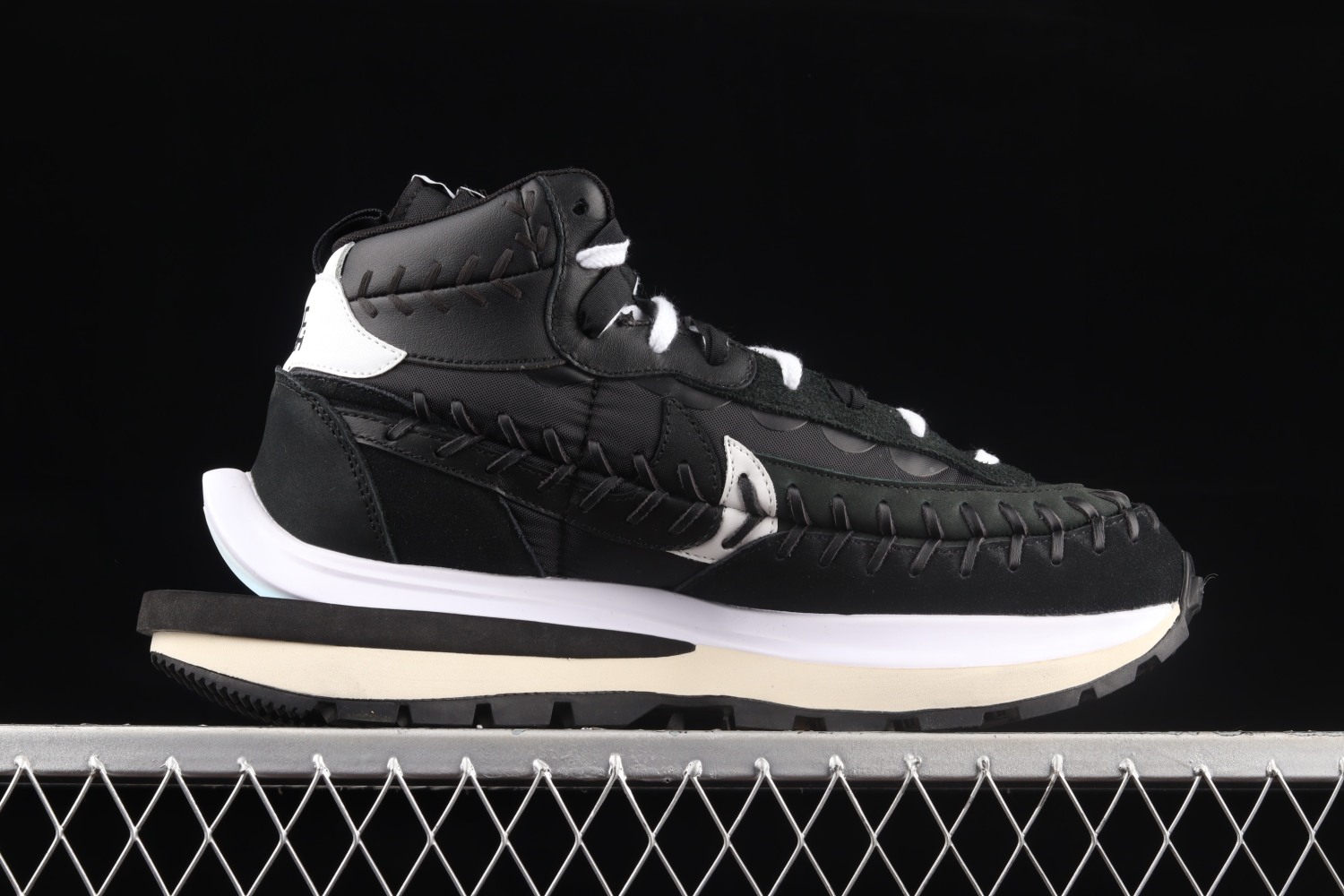 Nike Vaporwaffle sacai Jean Paul Gaultier Black White DH9186-001